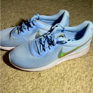 BLUE NIKE SHOES CHROME SWOOSH
